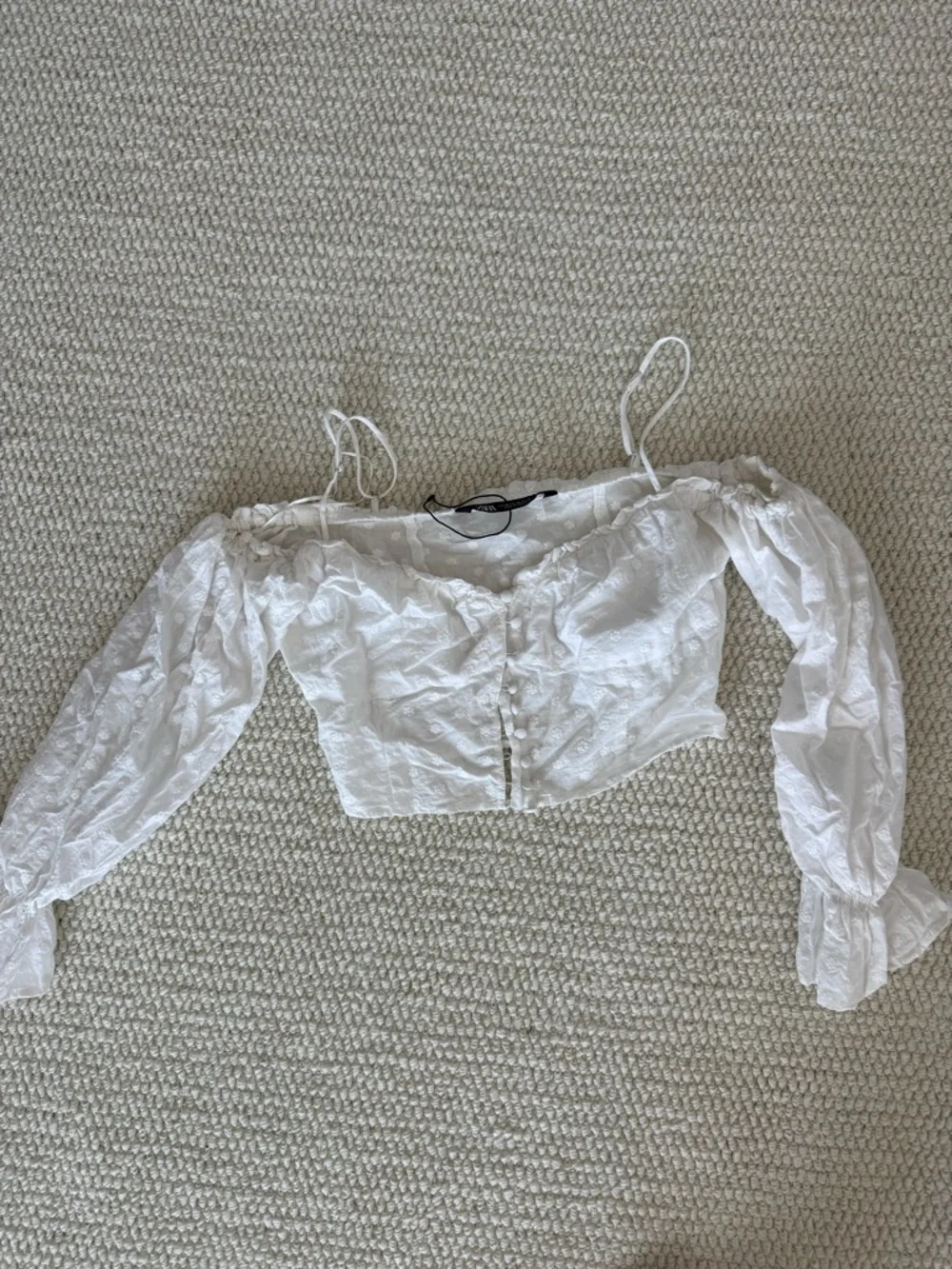 Zara White Off-Shoulder Button Crop Top